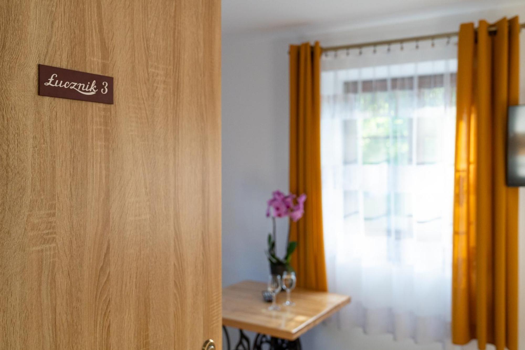 Apartmán Dom Krawca - Pod Chojnikiem Jelení Hora Exteriér fotografie