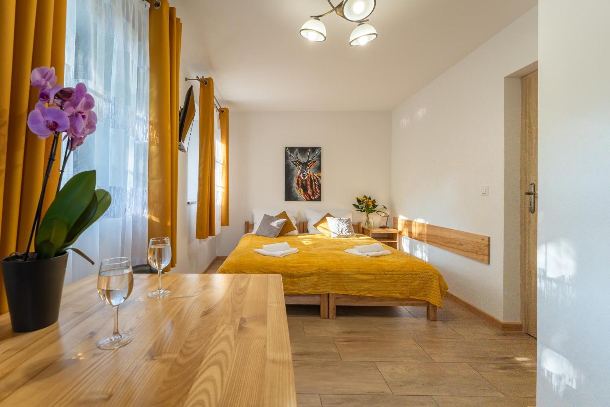 Apartmán Dom Krawca - Pod Chojnikiem Jelení Hora Exteriér fotografie