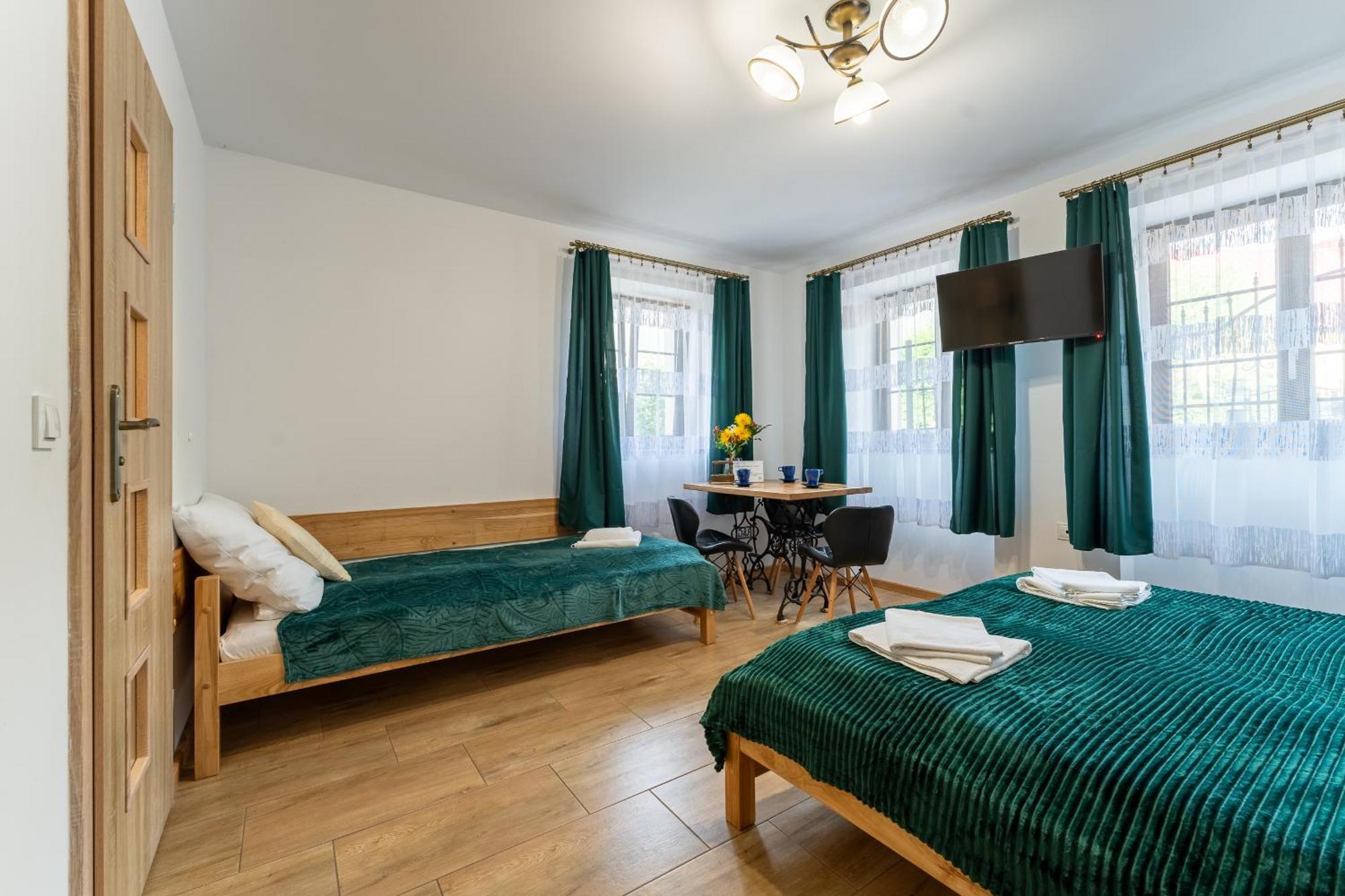 Apartmán Dom Krawca - Pod Chojnikiem Jelení Hora Exteriér fotografie